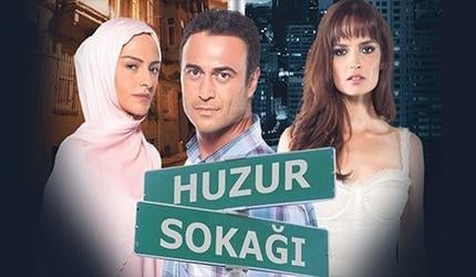 Huzur Sokagi Capitulo 13